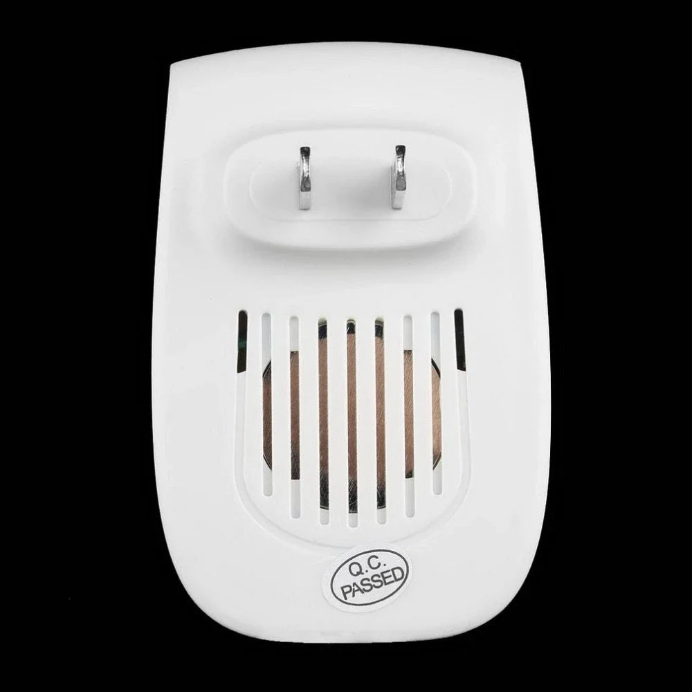 Ultrasonic pest repeller device that effectively repels mosquitoes, insects, and mice using high-frequency sound waves
