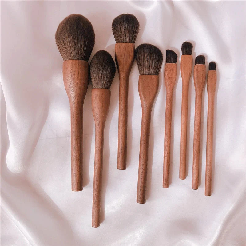 Wood Handle Makeup Brush Set with Natural Goat Hair Bristles and Walnut Wood Handle