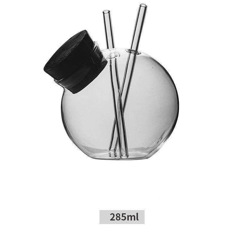 Premium borosilicate cocktail glasses with a stylish molecular design, suitable for a variety of alcoholic and non-alcoholic drinks