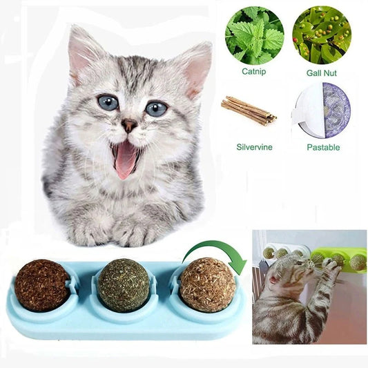 Self-adhesive Rotated Catnip Lick Ball for cats, natural ingredients, 90g