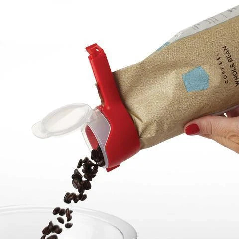 Premium food preservation clip with airtight seal and wide pouring spout to keep snacks fresh