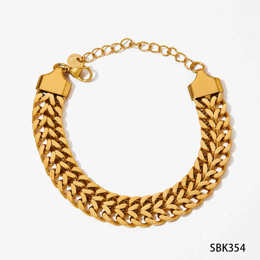 Elegant stainless steel electroplated bracelet for women, perfect for any occasion.