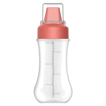 Five-hole scale squeezing sauce bottle with lid for precise kitchen use
