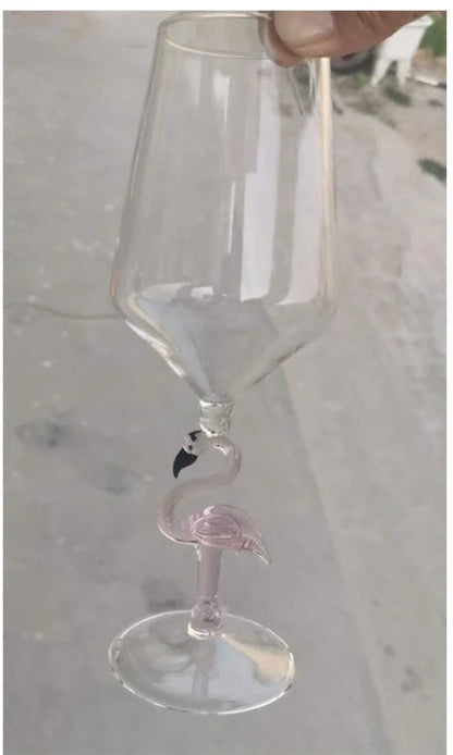 Lead-free crystal red wine glass with rotatable shark inside, clear design for elegant wine serving