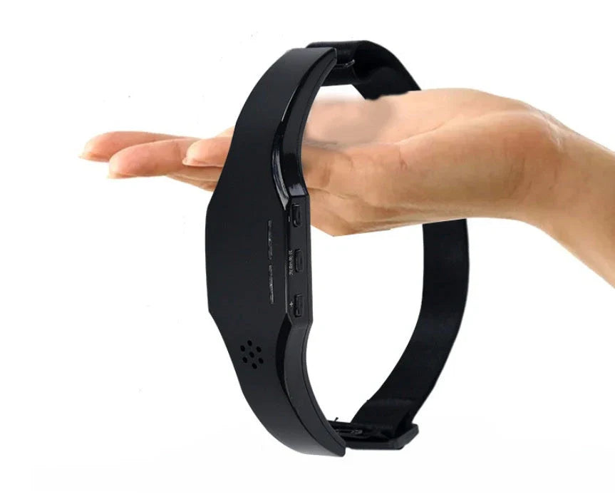 Wireless relaxation massage helmet with adjustable straps and control buttons for customised head massage experience