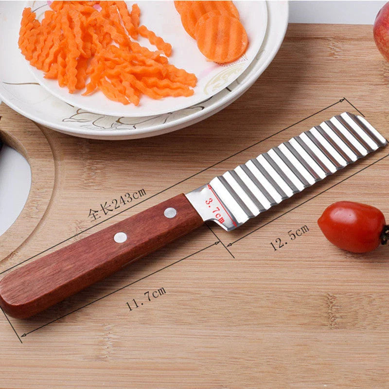 Stainless Steel Wave Fry Cutter for Cutting Potatoes, Vegetables, and Fruits into Wavy Patterns