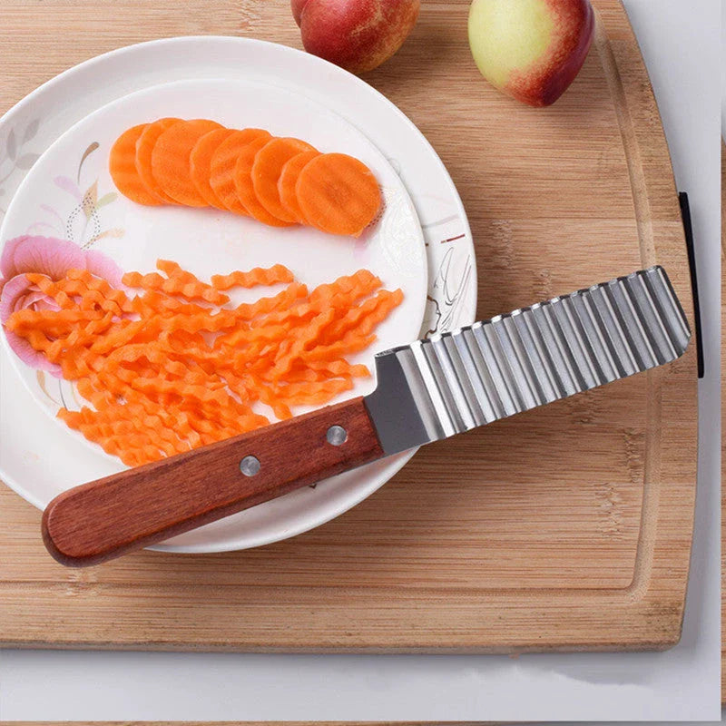 Stainless Steel Wave Fry Cutter for Cutting Potatoes, Vegetables, and Fruits into Wavy Patterns