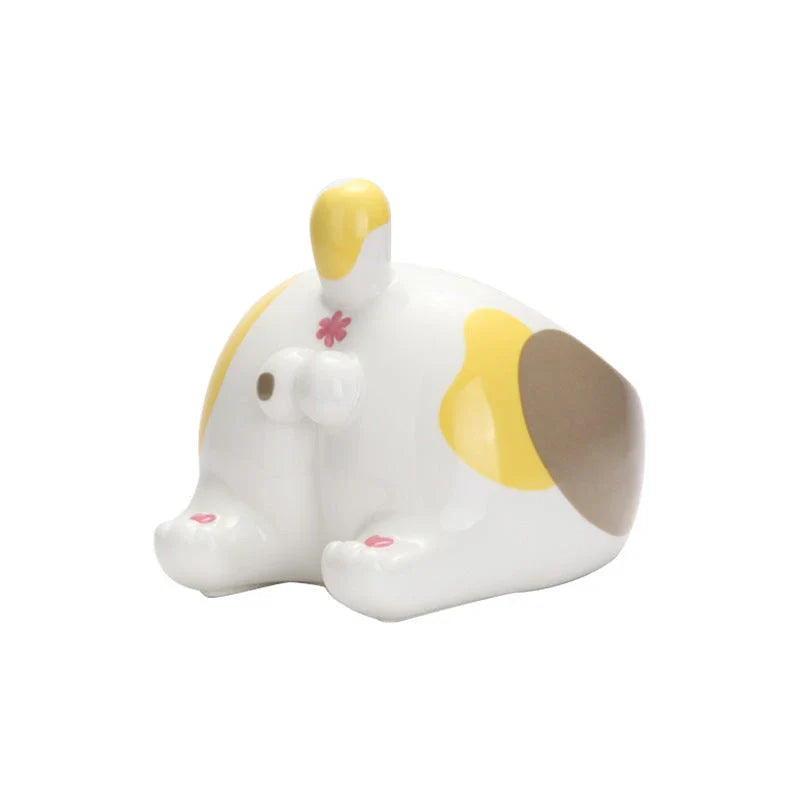 Stylish ceramic pet bowls in various charming designs for cats and dogs