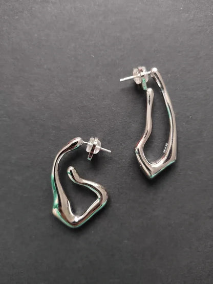 925 Silver Venom Trend Earrings for Women - Unique Liquid Design