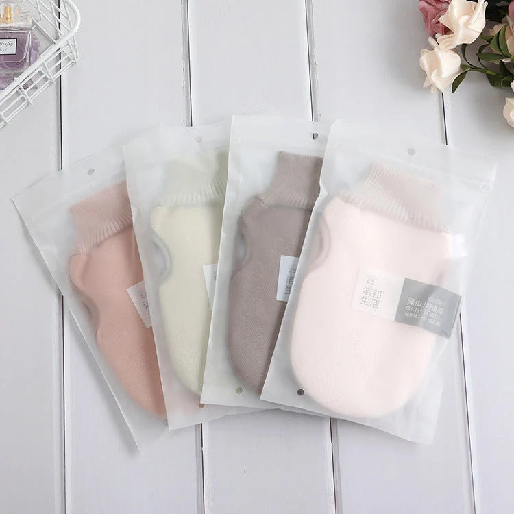 Luxury adult bath towel with scrubbing gloves in various colours