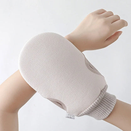Luxury adult bath towel with scrubbing gloves in various colours