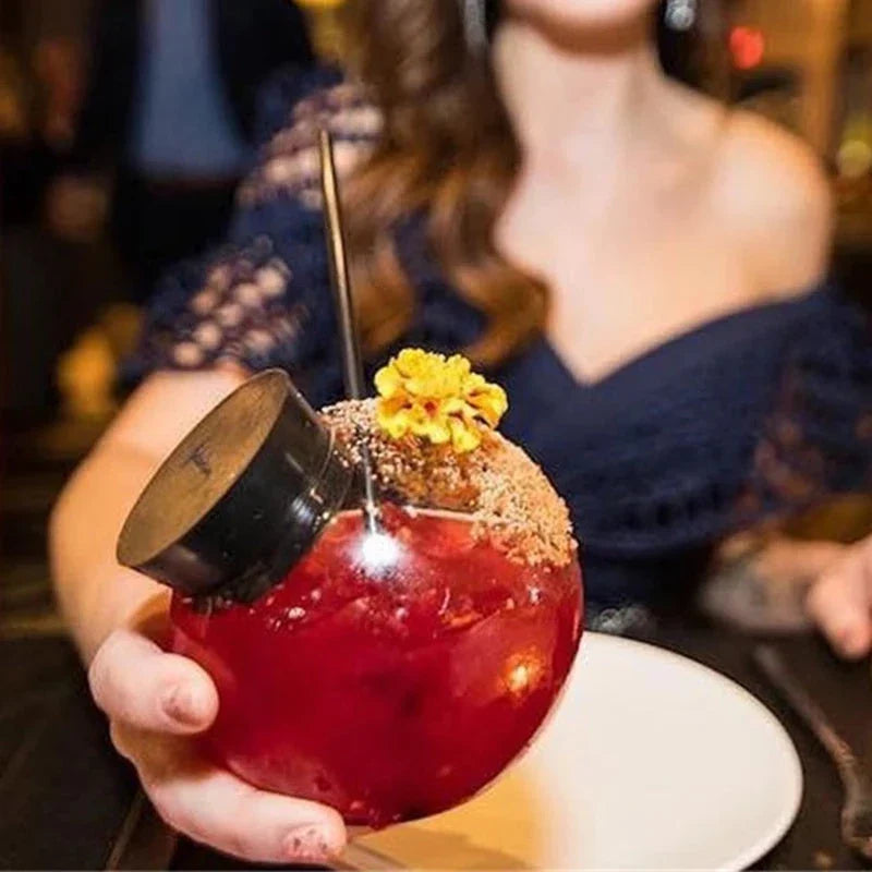 Premium borosilicate cocktail glasses with a stylish molecular design, suitable for a variety of alcoholic and non-alcoholic drinks