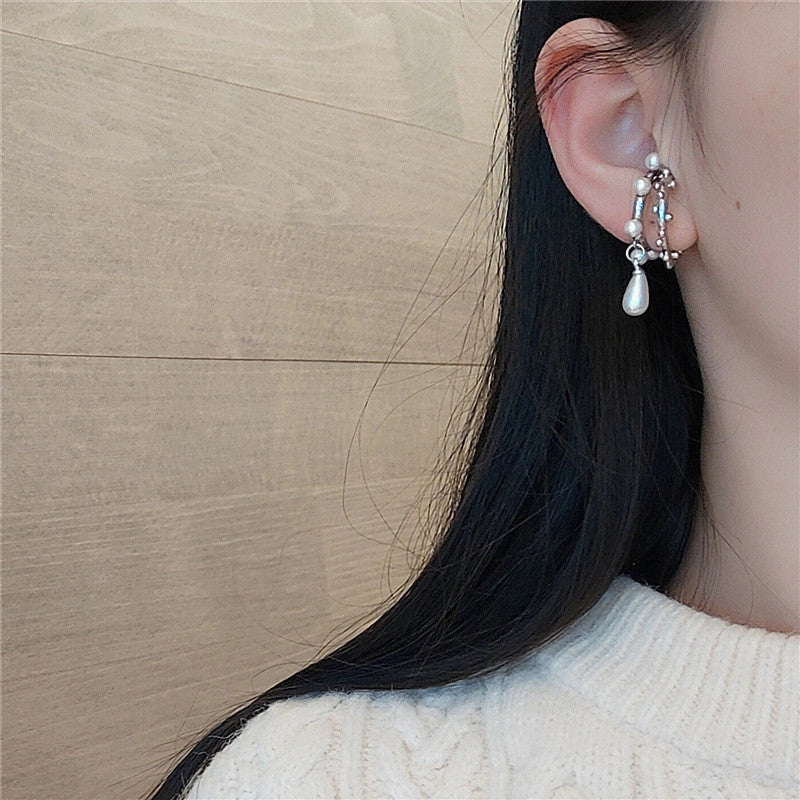 S925 Silver Two-piece Water Drop Pearl Ear Clip showcasing elegant design and craftsmanship