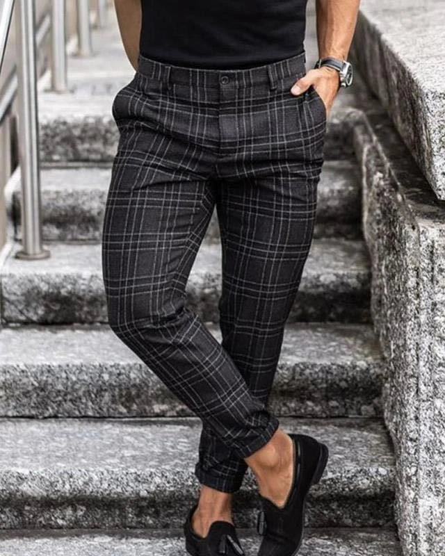 Men's stylish plaid casual trousers with a relaxed, loose fit and breathable fabric