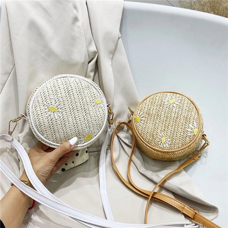 Straw woven round bag with embroidery for women, small and fresh style