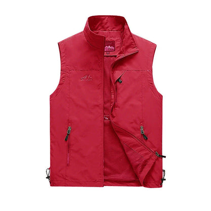 A well-designed and versatile men's outdoor gilet in a range of classic British colours