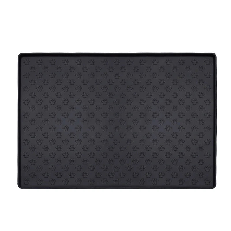 Waterproof and easy-to-clean silicone pet mat in various colours, designed for the comfort and convenience of dogs and cats in the UK.