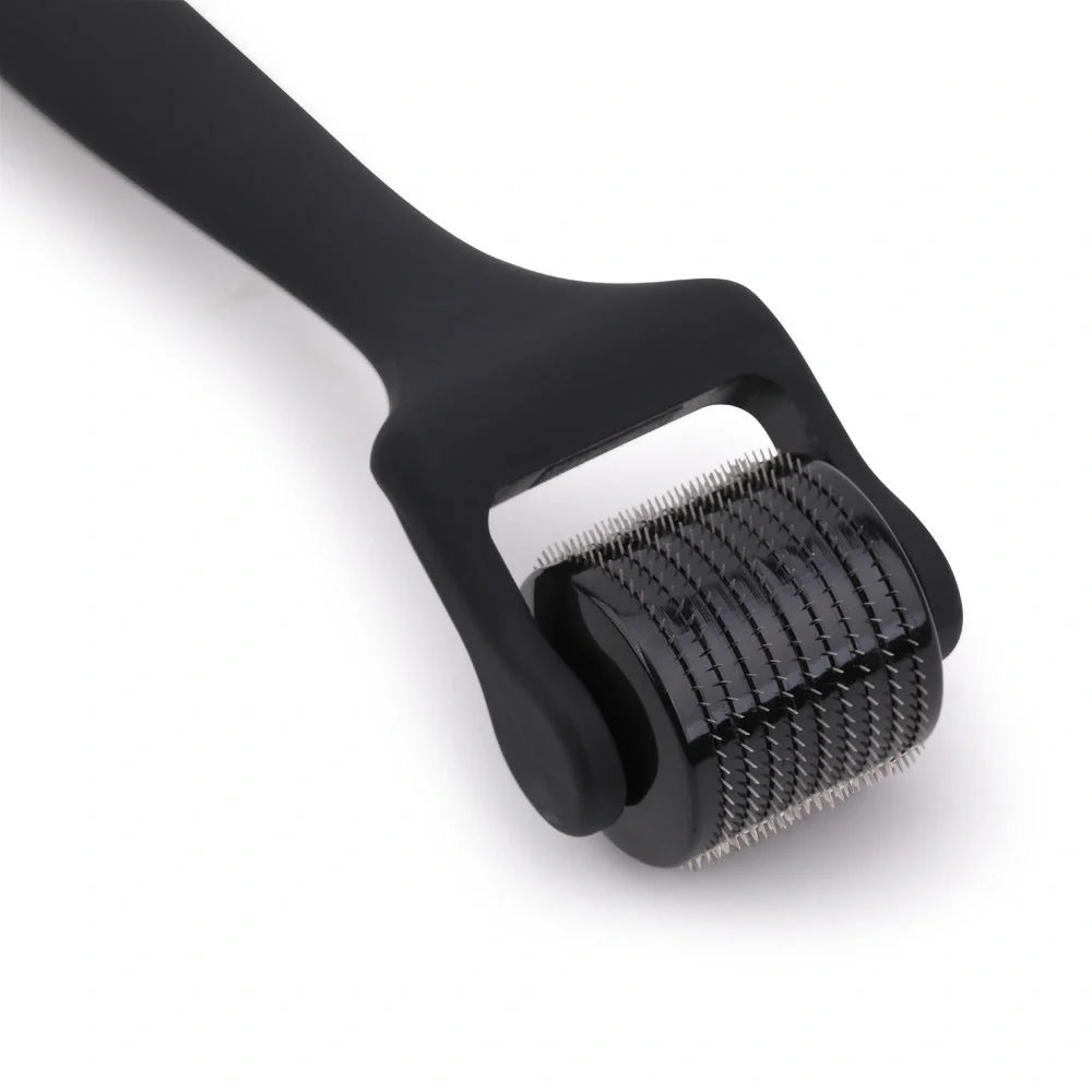 Matte 540 Microneedle Roller with oil-rubber handle for precise skincare treatments
