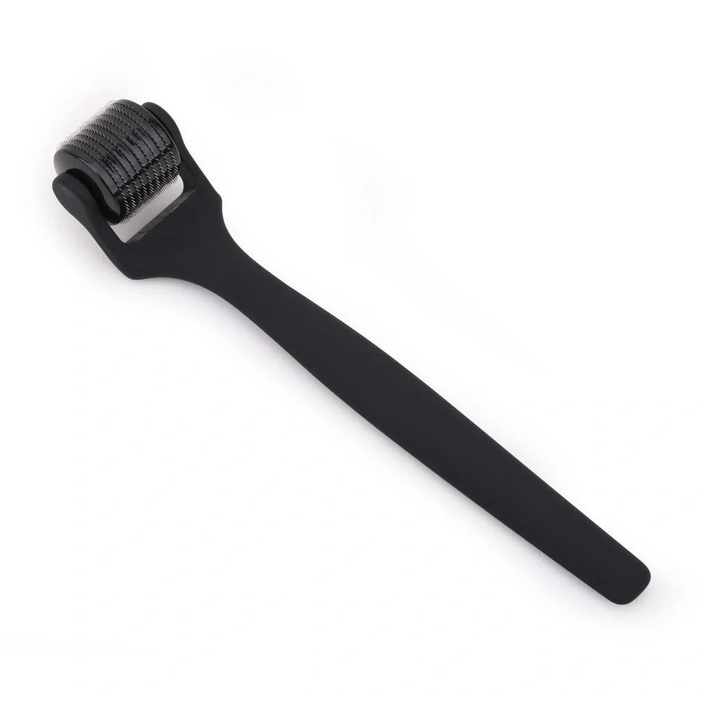 Matte 540 Microneedle Roller with oil-rubber handle for precise skincare treatments