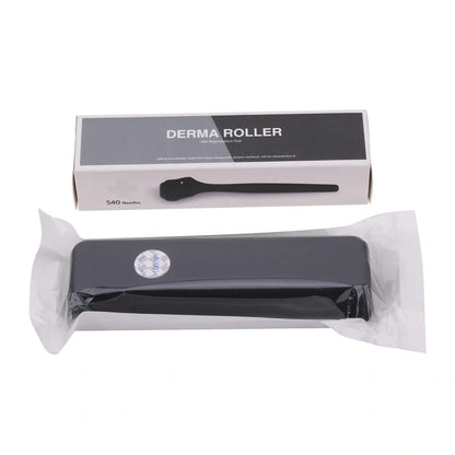 Matte 540 Microneedle Roller with oil-rubber handle for precise skincare treatments