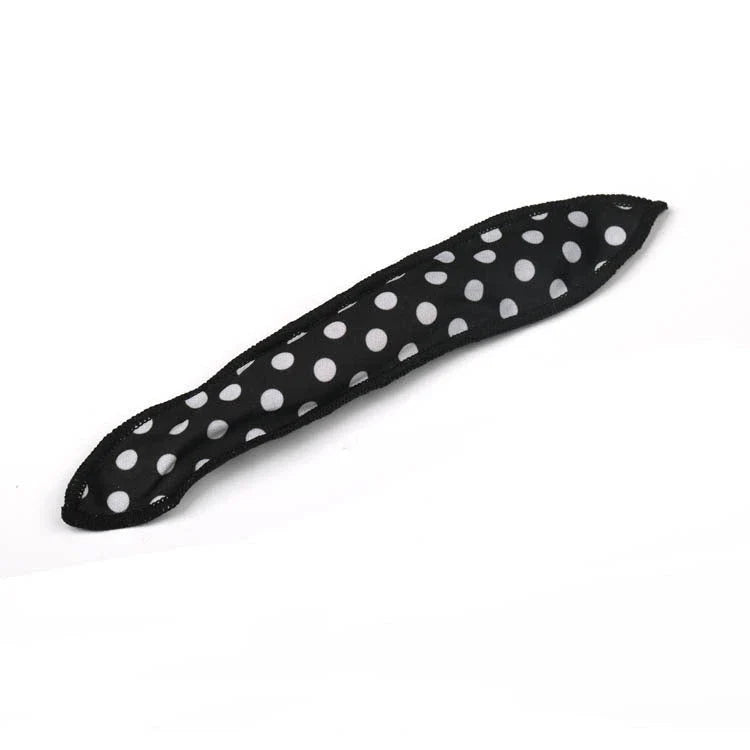 Soft, cushioned hair curler in various colours for creating effortless waves and curls while you sleep