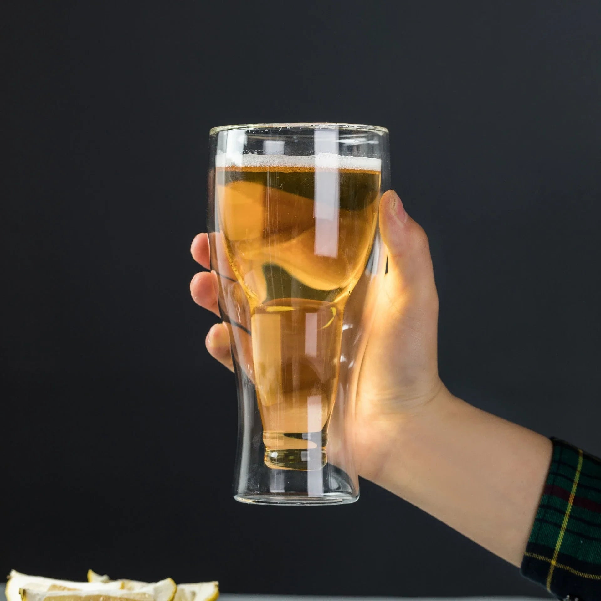 Premium double-walled glass mugs with advanced insulation for chilled beverages