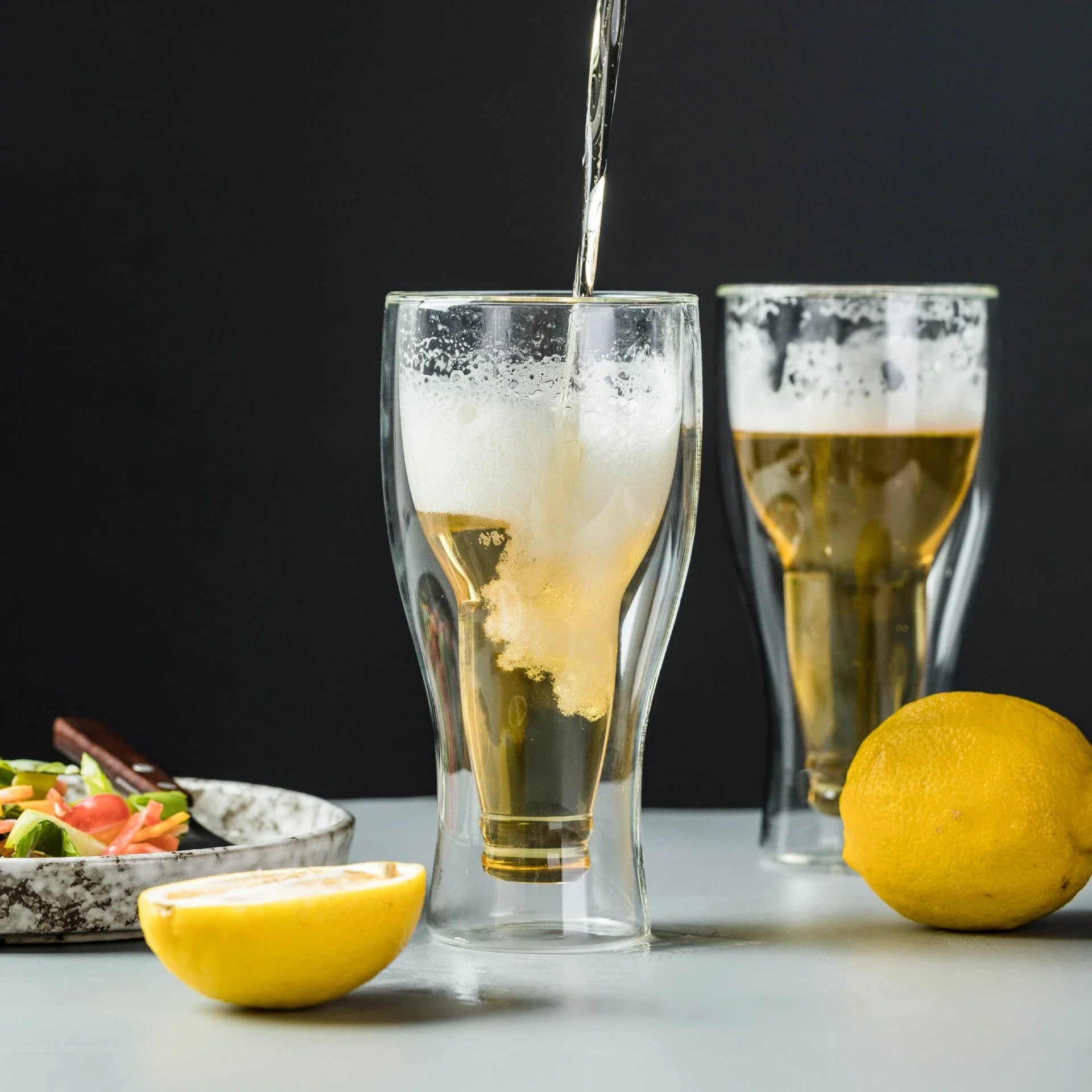 Premium double-walled glass mugs with advanced insulation for chilled beverages