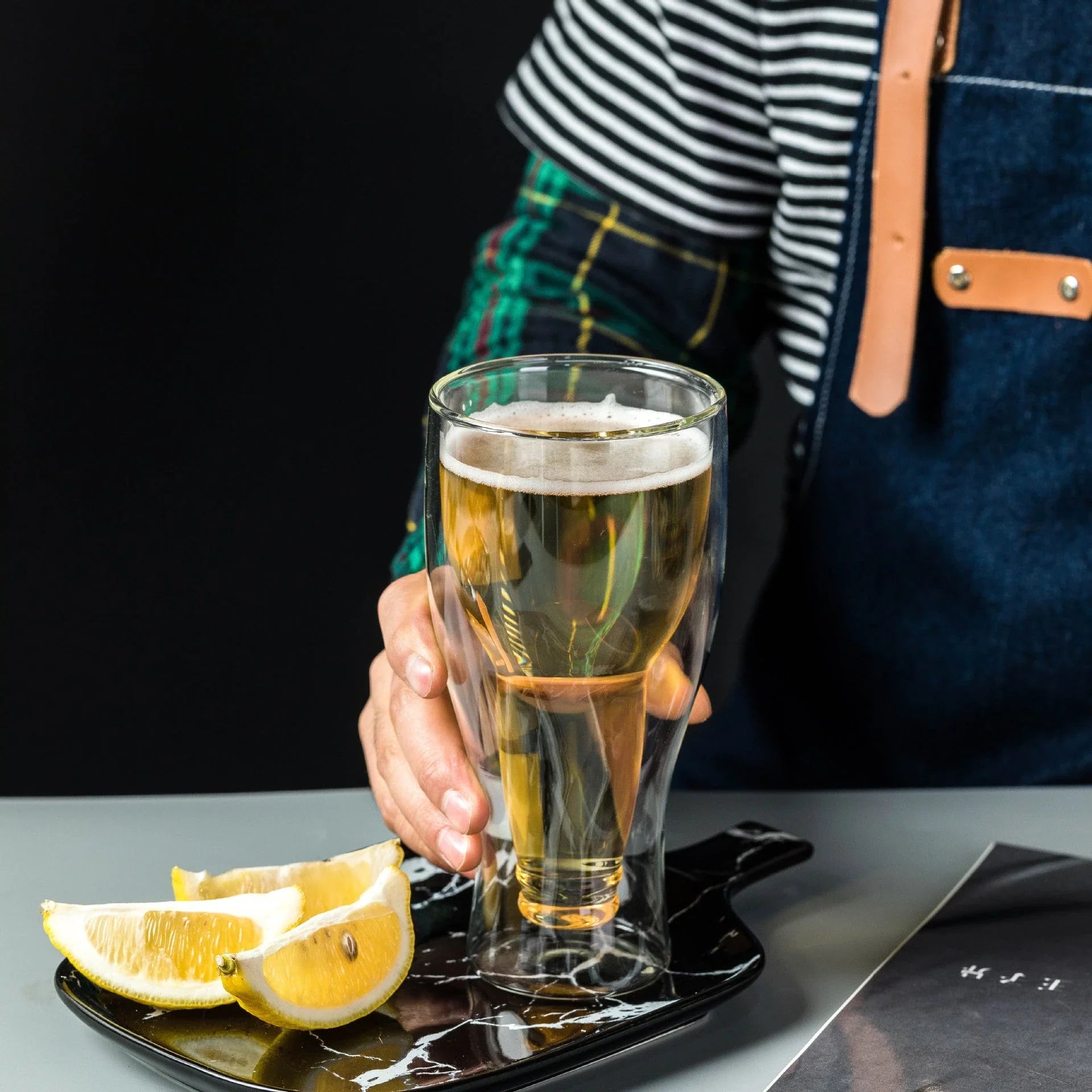 Premium double-walled glass mugs with advanced insulation for chilled beverages