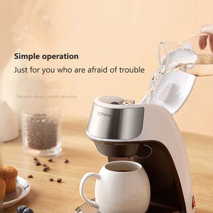 Compact automatic coffee machine with ceramic cup and stainless steel panel
