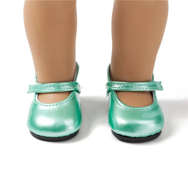 Stylish leather dolls' shoes in various colours, designed to perfectly complement American Girl dolls.