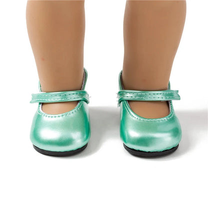 Stylish leather dolls' shoes in various colours, designed to perfectly complement American Girl dolls.