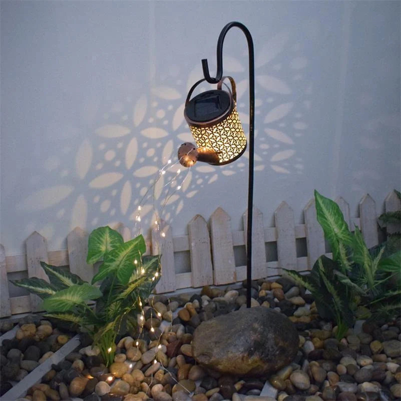 Solar-Powered Enchanted Watering Can Garden Lamp with 36 LED lights for outdoor decoration