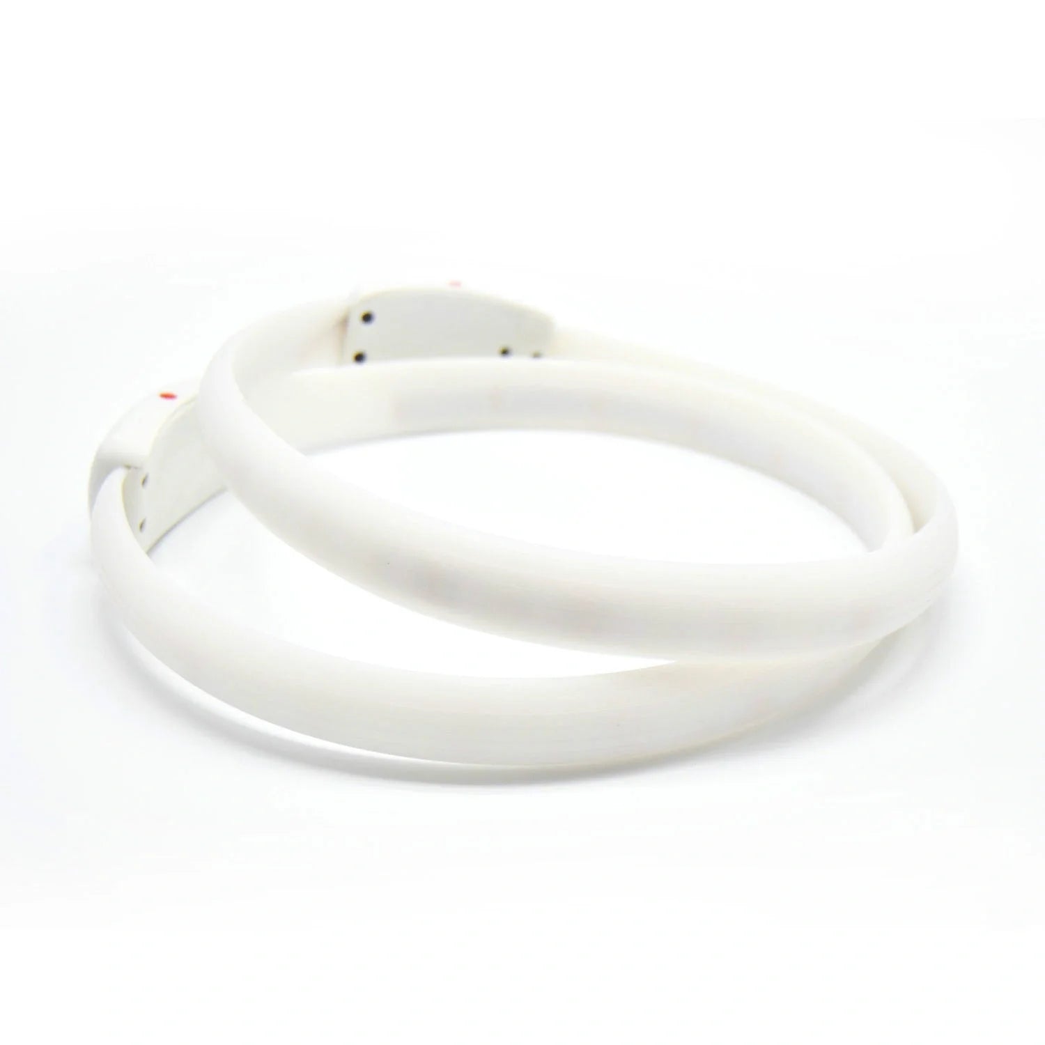 USB rechargeable flash collar for dogs with adjustable silicone necklace in white