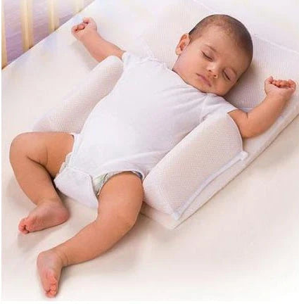 Premium Comfort Baby Sleep Positioning Pad with Gently Sloped Headrest and Curved Armrests for Newborns