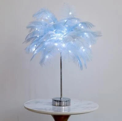 Elegant feather lamp with a vintage-inspired Scandinavian design, featuring adjustable lighting and versatile power options.