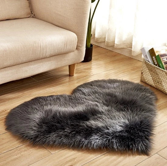Luxury heart-shaped plush carpet in various colours and sizes, featuring a soft, non-slip design for comfortable home decor