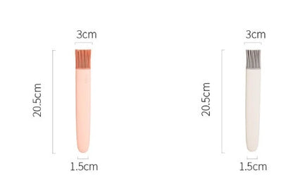 Premium silicone basting brush with sturdy, non-slip handle and flexible head for even distribution of sauces, oils, and glazes on meats, baked goods, and more.