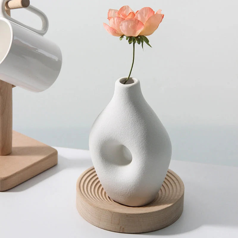 Handmade European style ceramic vase with frosted finish for flowers