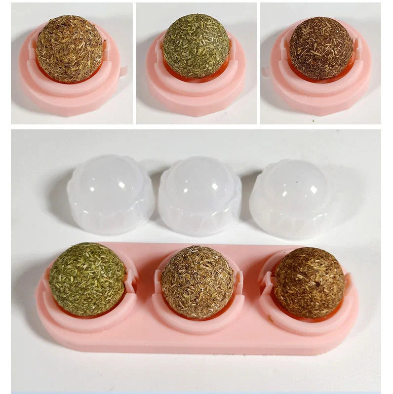 Self-adhesive Rotated Catnip Lick Ball for cats, natural ingredients, 90g