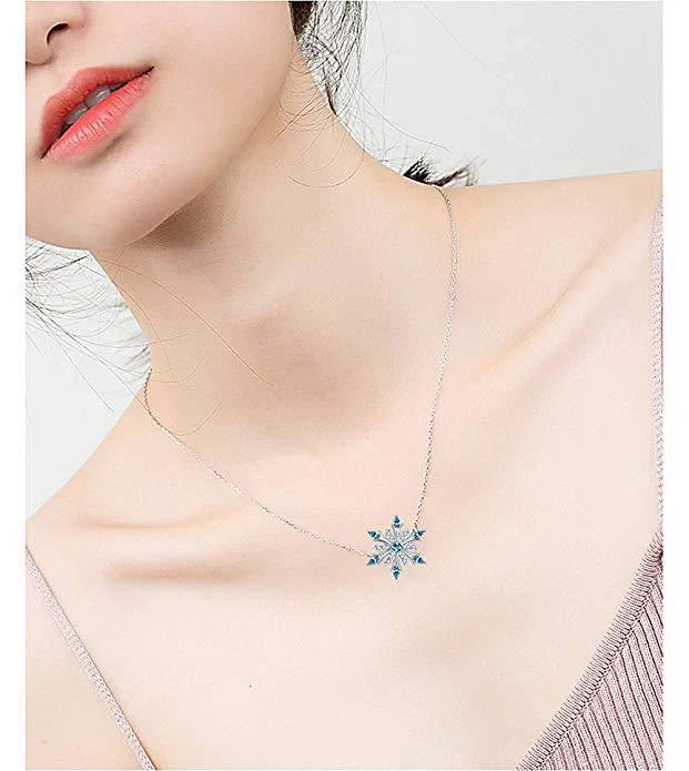 Elegant zircon snowflake necklace with bamboo chain, a beautiful Christmas accessory for women