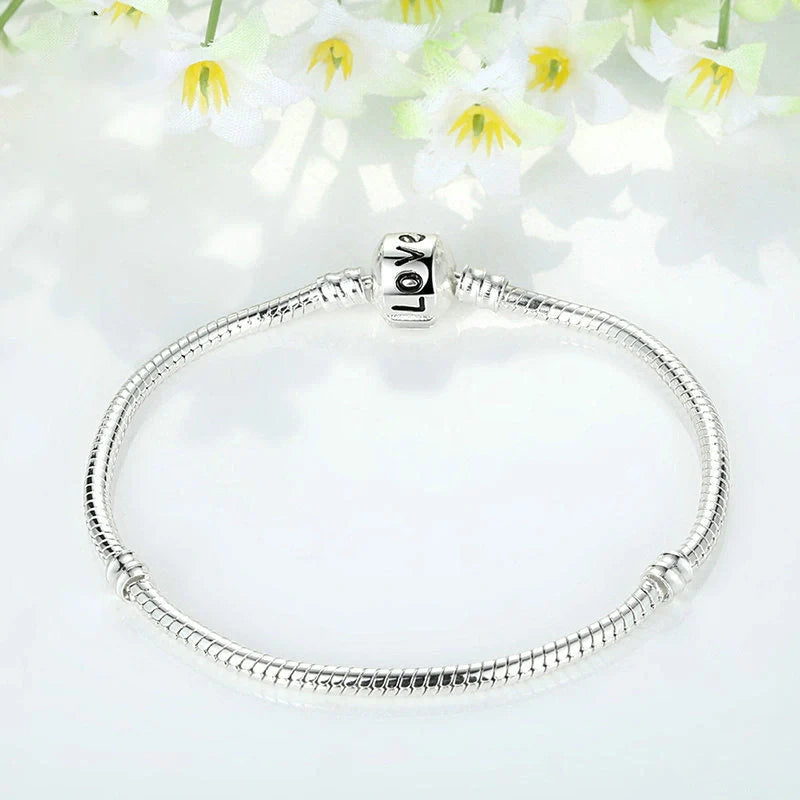 Silver beaded bracelet with copper electroplating and anti-fatigue properties