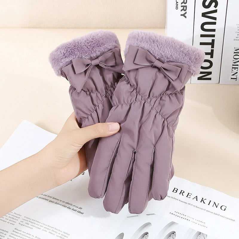 Cosy winter gloves with touch screen capability and fleece lining, available in various stylish colour options
