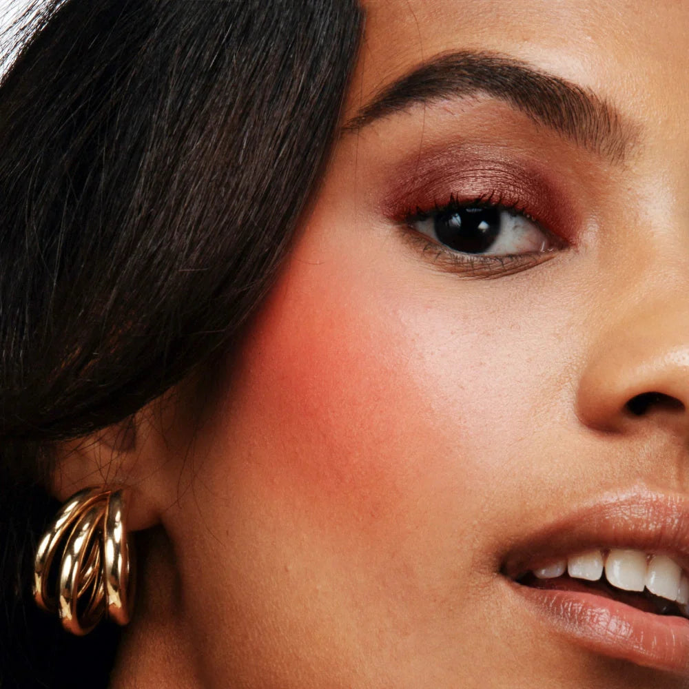 PHOFAY Mousse Liquid Blush with sponge applicator for seamless application