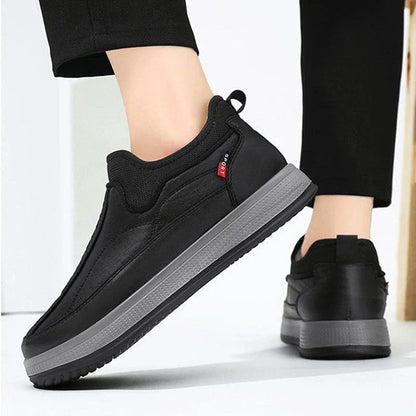 Cozy winter snow boots with round-toe design, non-slip platform, and warm fleece lining in black and grey colors