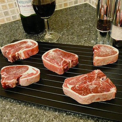 Rapid aluminium defrosting tray for quickly thawing frozen meats, seafood, and other frozen foods
