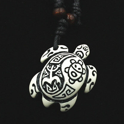 Men's European-style turtle necklace with resin pendant, unique tortoise design