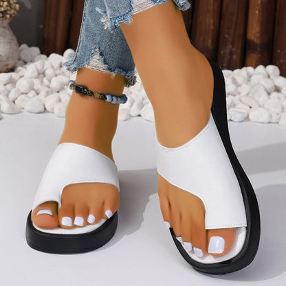 Stylish thick-soled clip-toe slippers for women in various colours, perfect for summer casual wear.