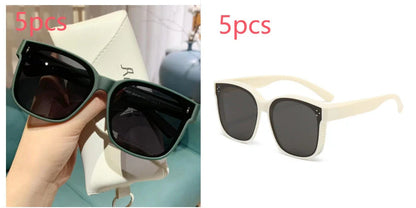 Polarised dual-use sunglasses with anti-glare mirror coating in various colours