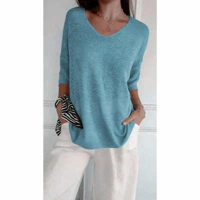 Stylish long-sleeve jumper in various colours with a slimming V-neckline design for a flattering silhouette