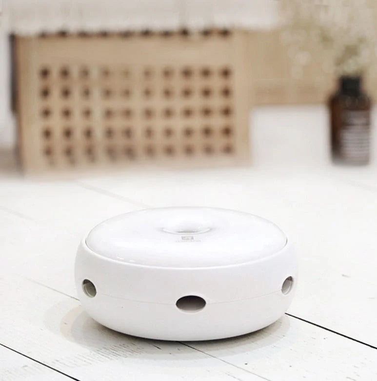 Automatic donut-shaped electric cat toy with feather accessories